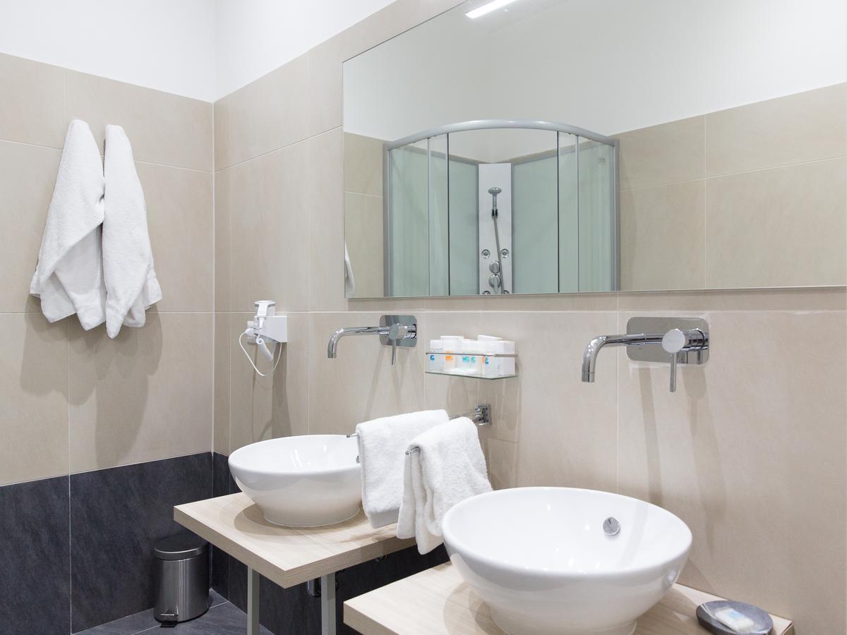 Venustas Roma Hotel Eksteriør bilde